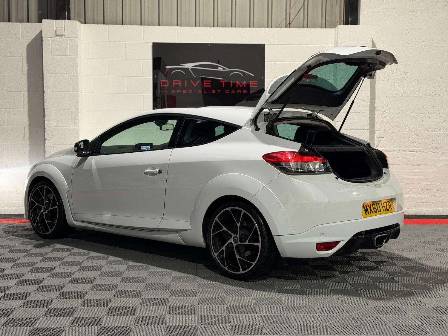 Used Renault Megane 2010 for sale - 76926174: Photo 4