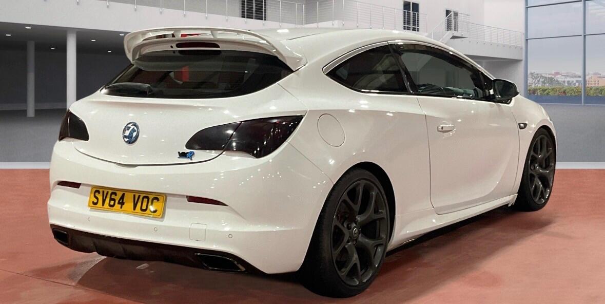Used Vauxhall Astra GTC 2014 for sale - 77612380: Photo 2