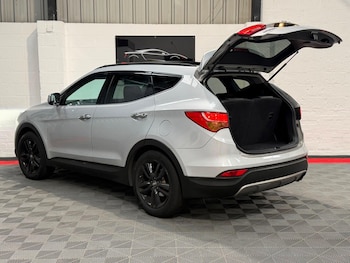 Used Hyundai Santa Fe 2014 for sale - 78898500: Photo