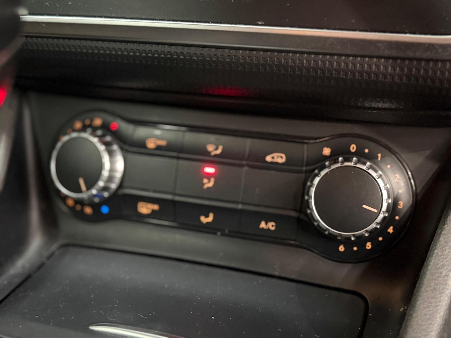 Used Mercedes-Benz A-Class 2014 for sale - 77993829: Photo 17