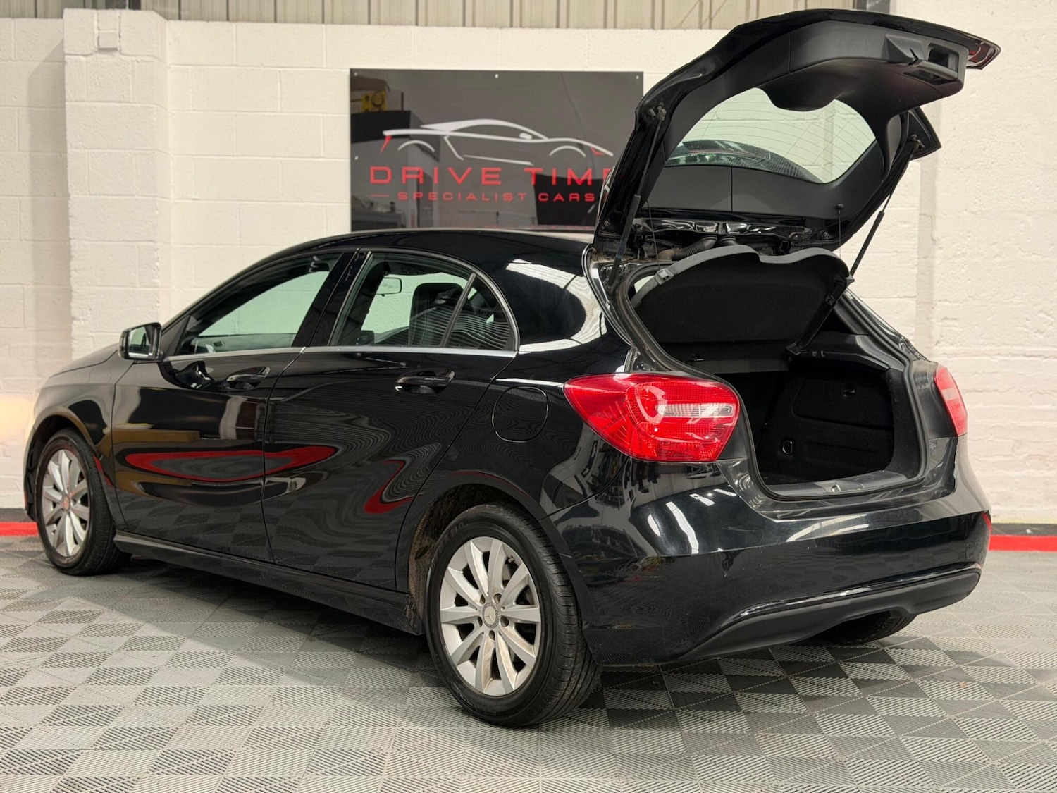 Used Mercedes-Benz A-Class 2014 for sale - 77993829: Photo 6