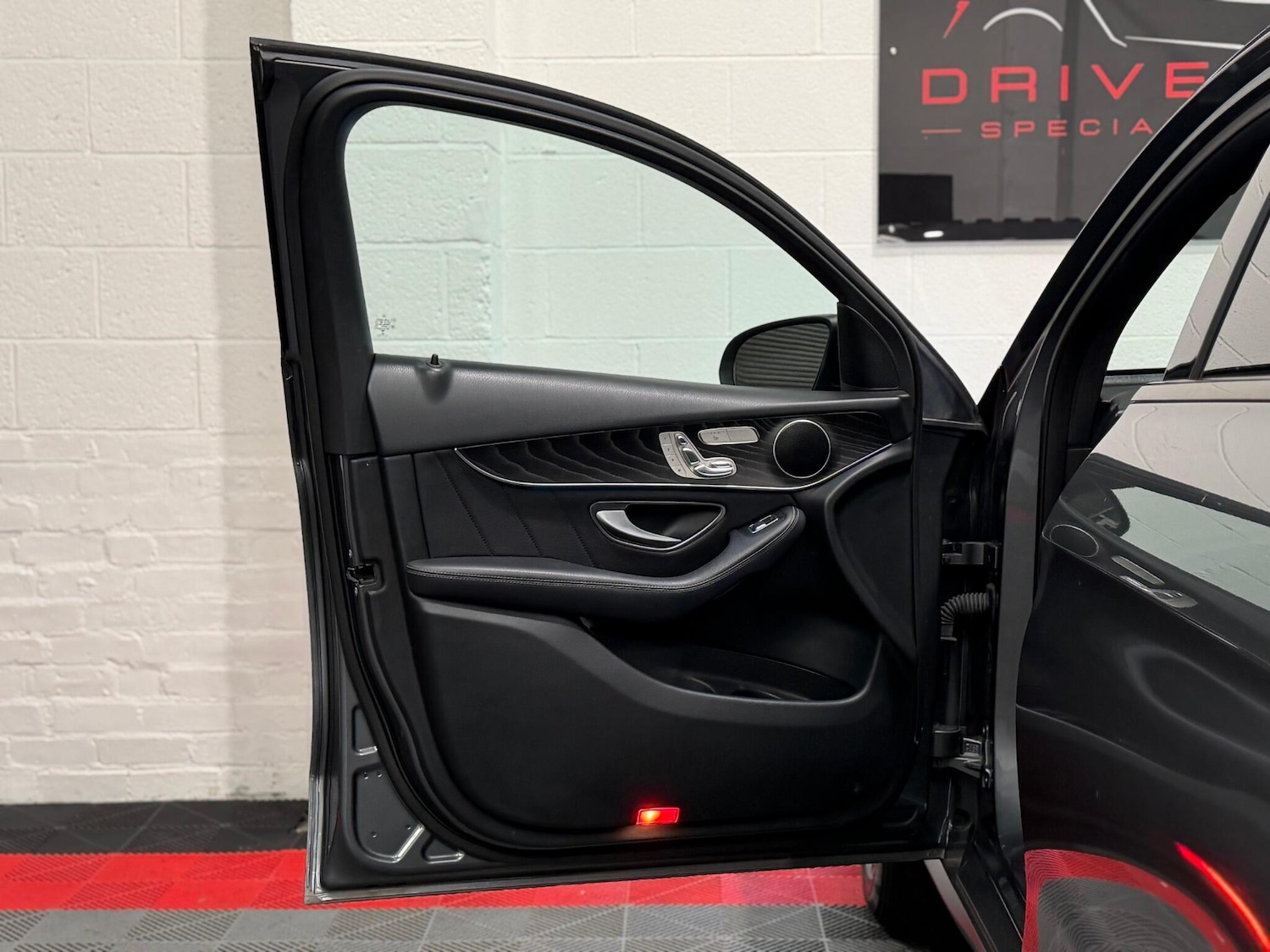 Used Mercedes-Benz GLC 2017 for sale - 78127987: Photo 18