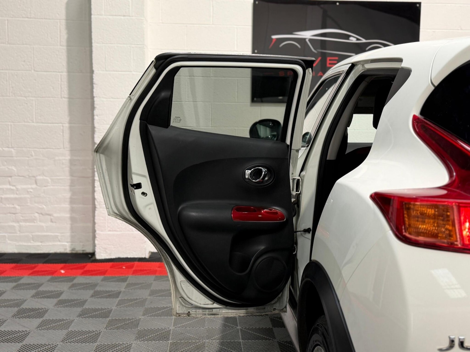 Used Nissan Juke 2012 for sale - 77853520: Photo 40