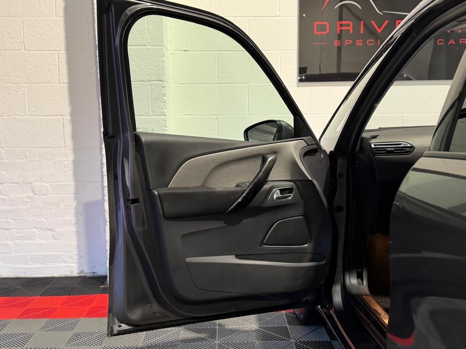 Used Citroen C4 Grand Picasso 2017 for sale - 77255141: Photo 24