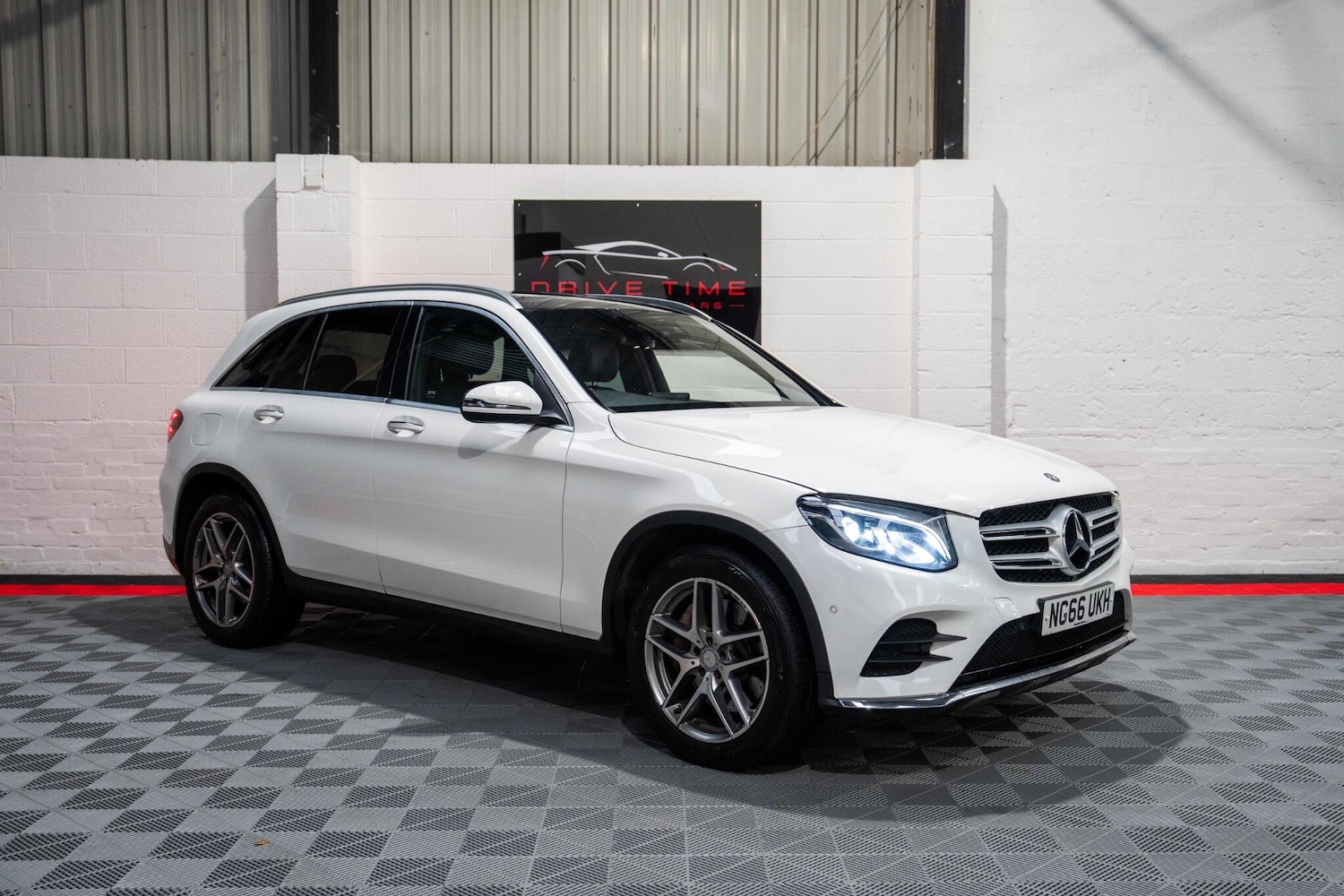 Used Mercedes-Benz GLC 2016 for sale - 76619638: Photo 1