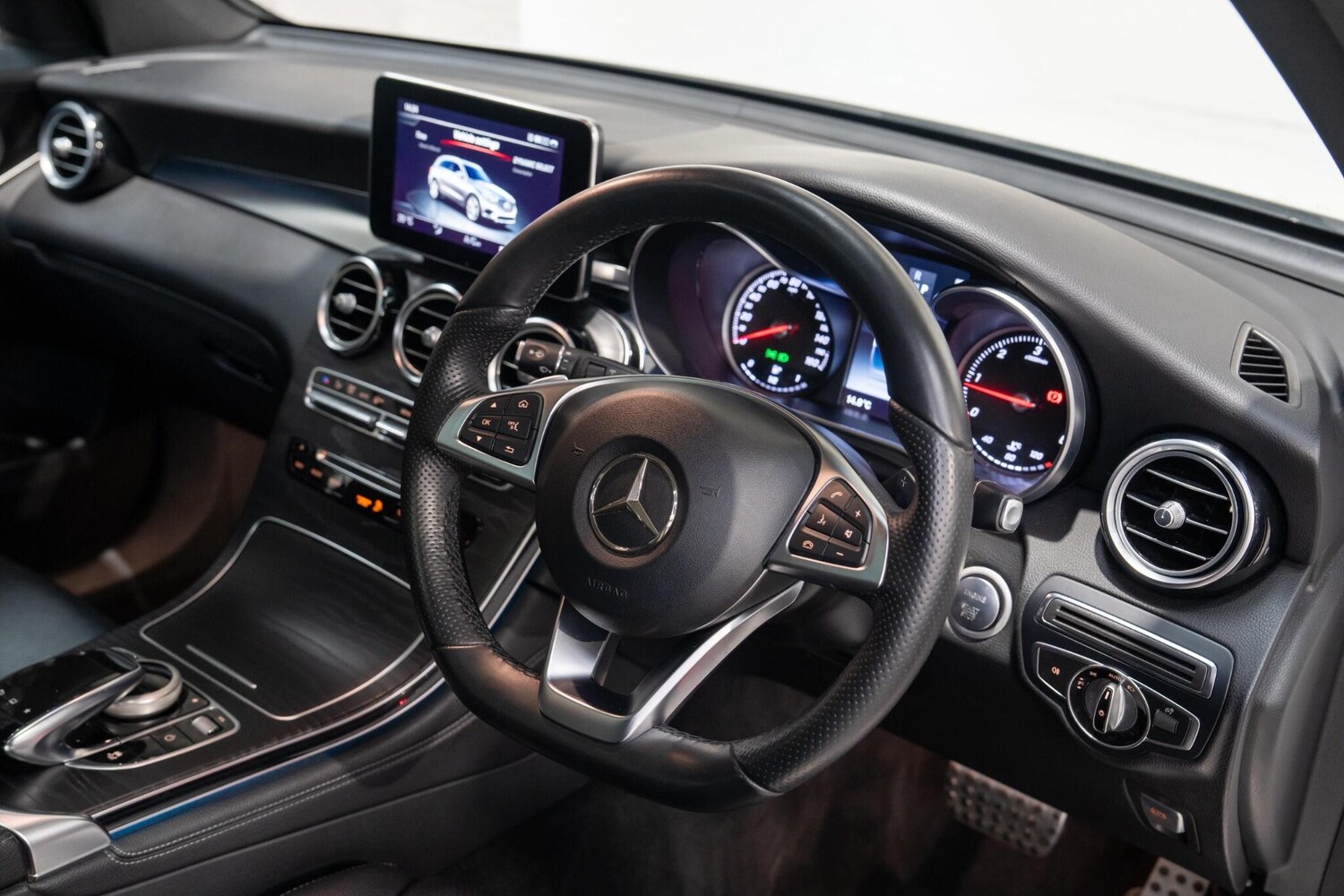 Used Mercedes-Benz GLC 2016 for sale - 76619638: Photo 28