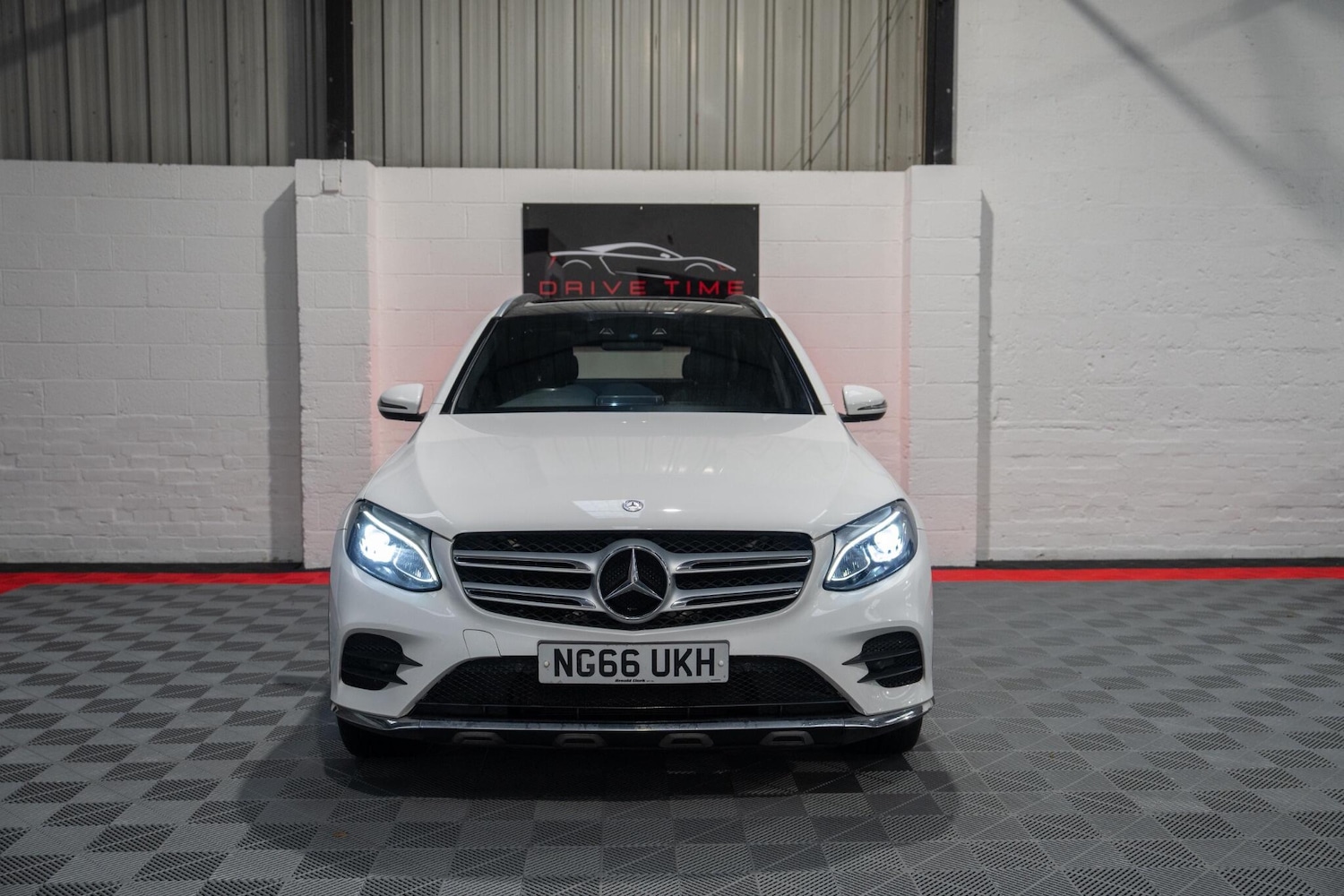 Used Mercedes-Benz GLC 2016 for sale - 76619638: Photo 3