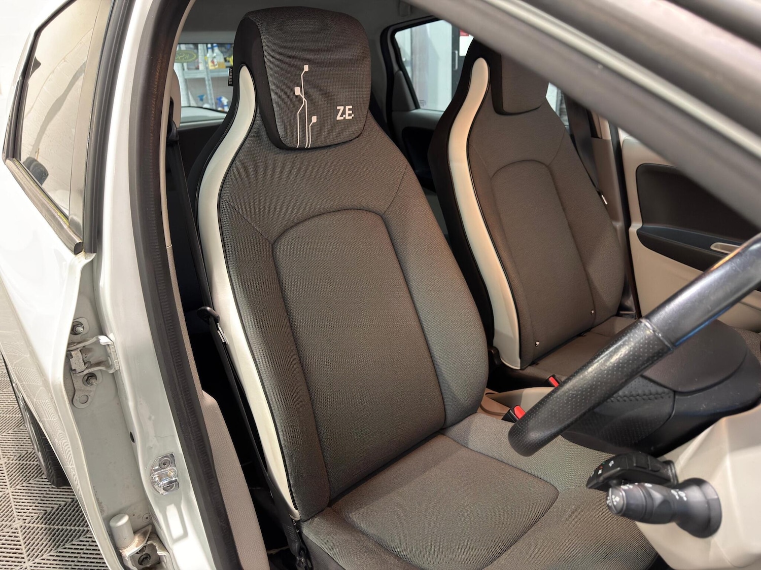 Used Renault Zoe for sale - 77808441: Photo 12