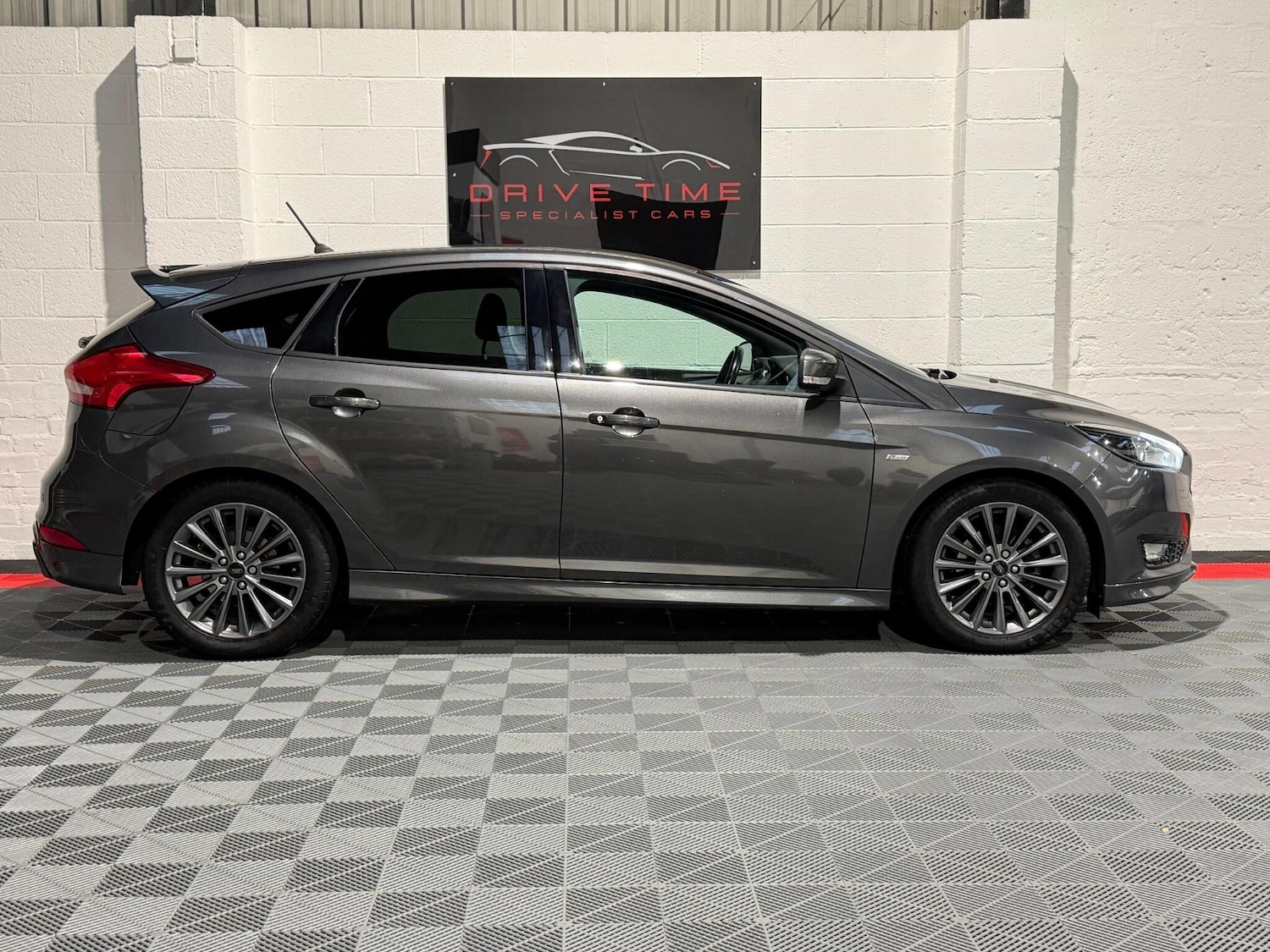 Used Ford Focus 2017 for sale - 76700692: Photo 15
