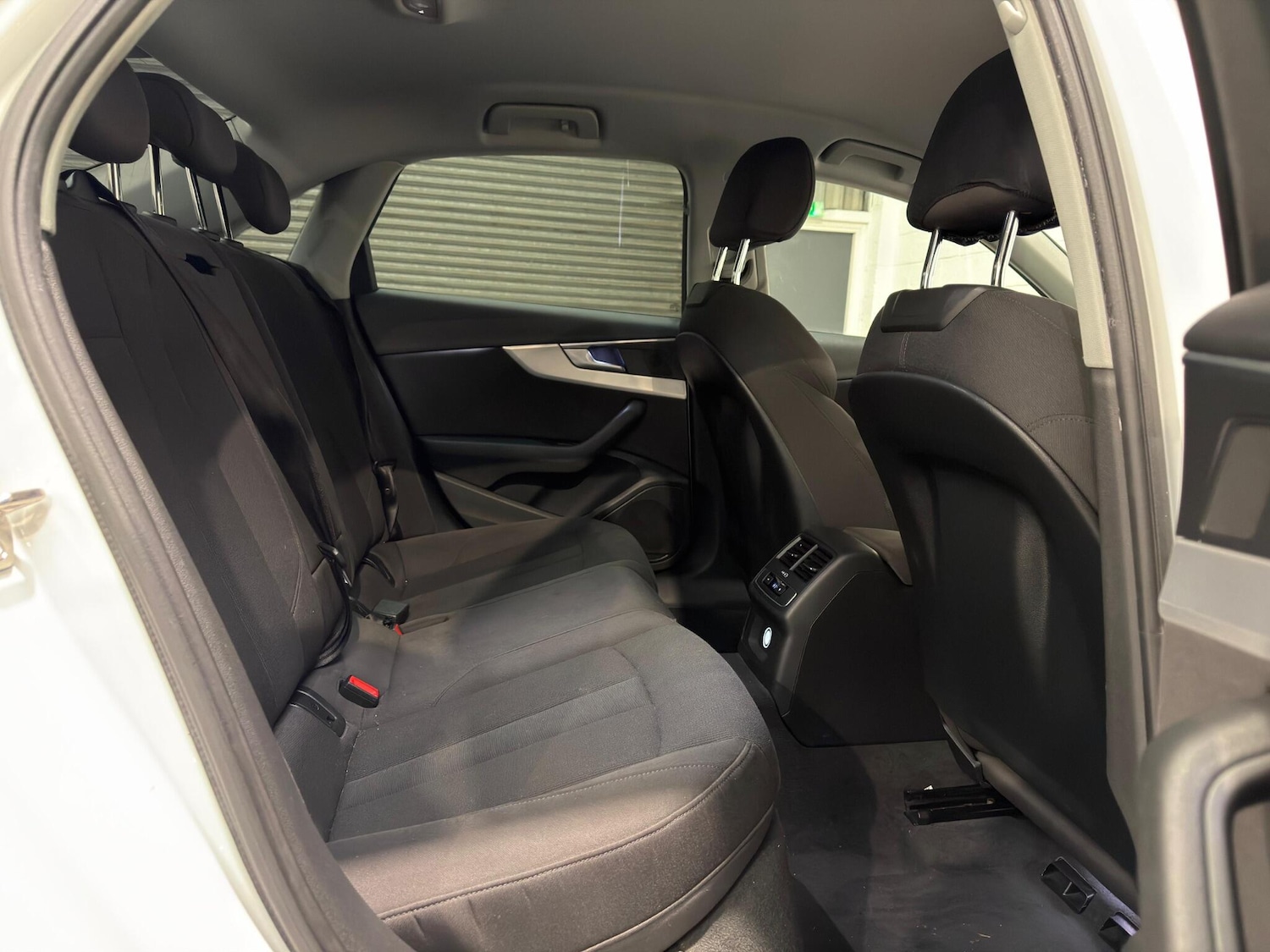 Used Audi A4 2017 for sale - 77892381: Photo 16