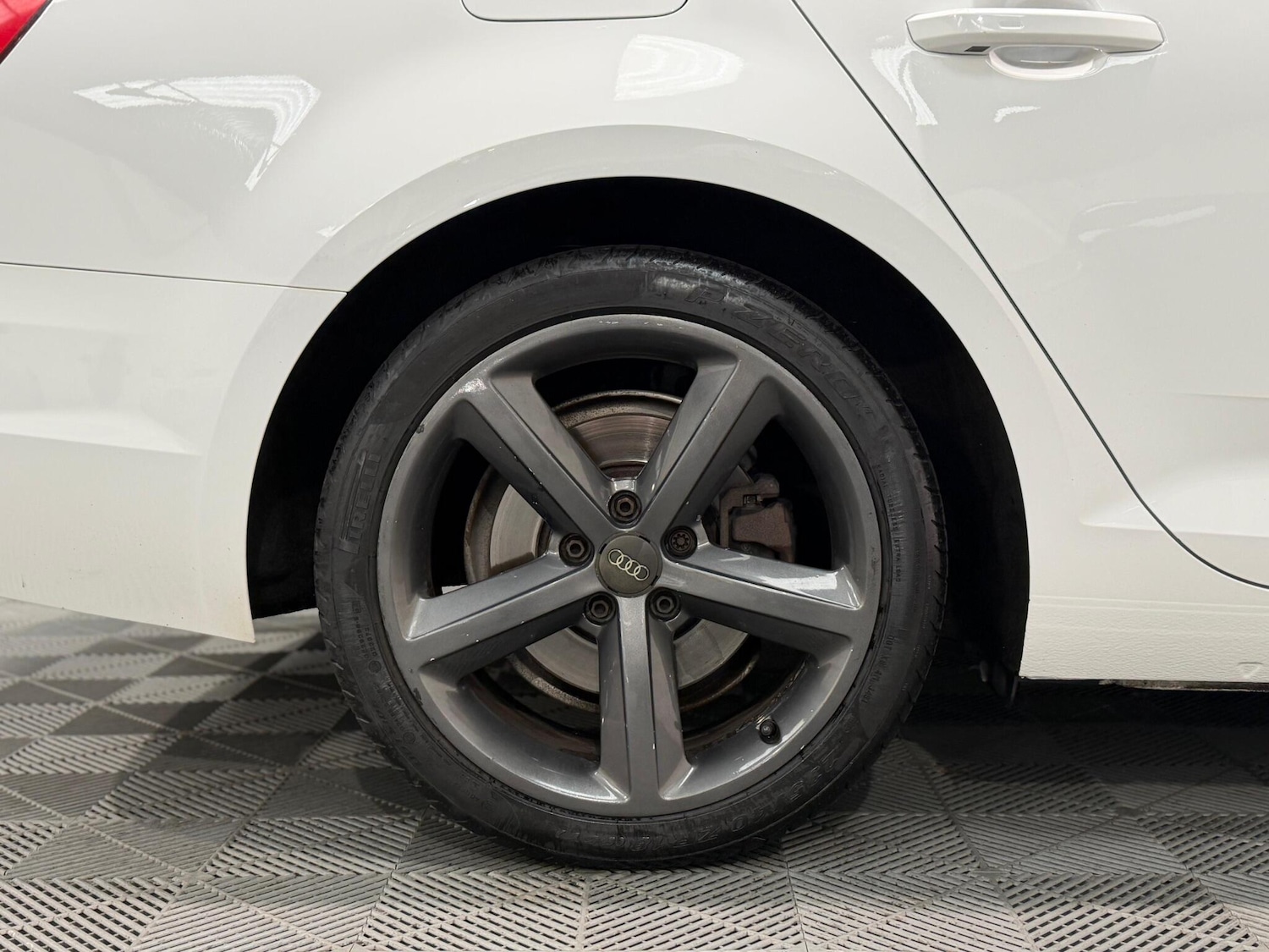 Used Audi A4 2017 for sale - 77892381: Photo 24