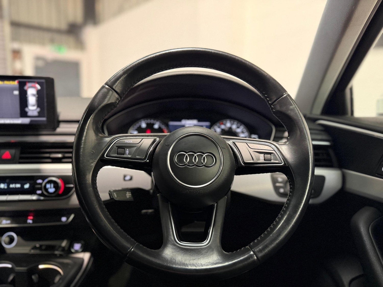 Used Audi A4 2017 for sale - 77892381: Photo 32