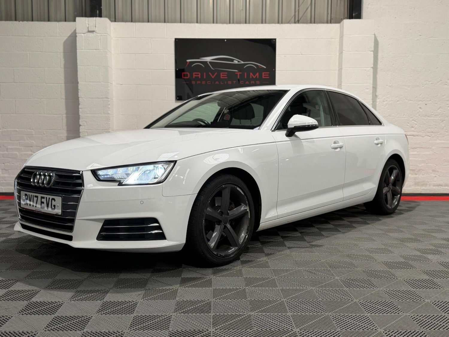 Used Audi A4 2017 for sale - 77892381: Photo 9