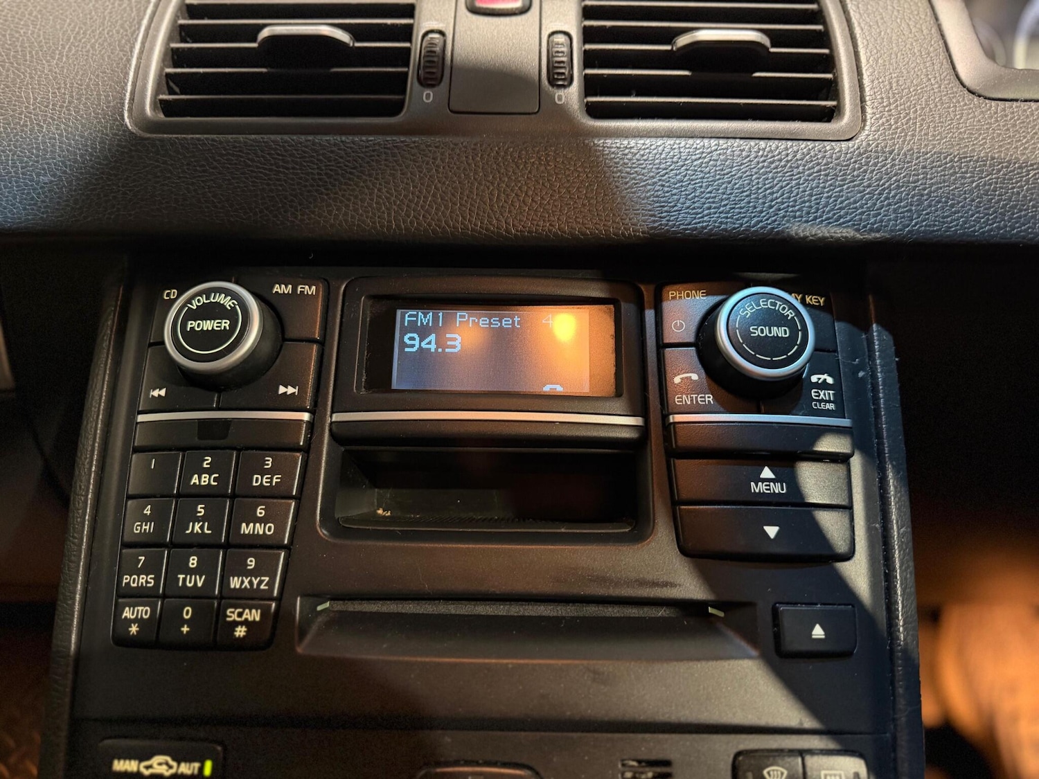 Used Volvo XC90 2012 for sale - 77783291: Photo 24