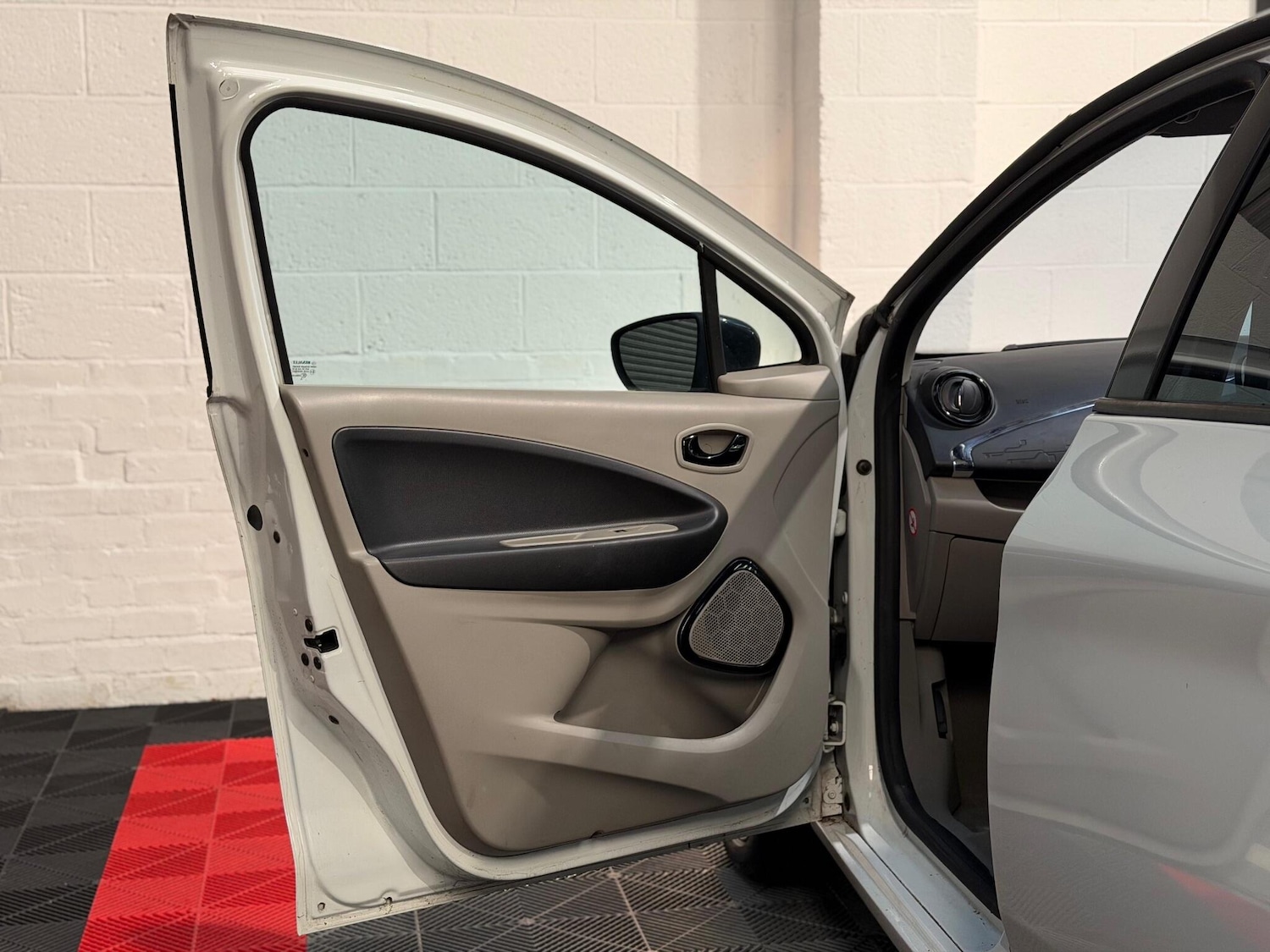 Used Renault Zoe for sale - 77016262: Photo 23