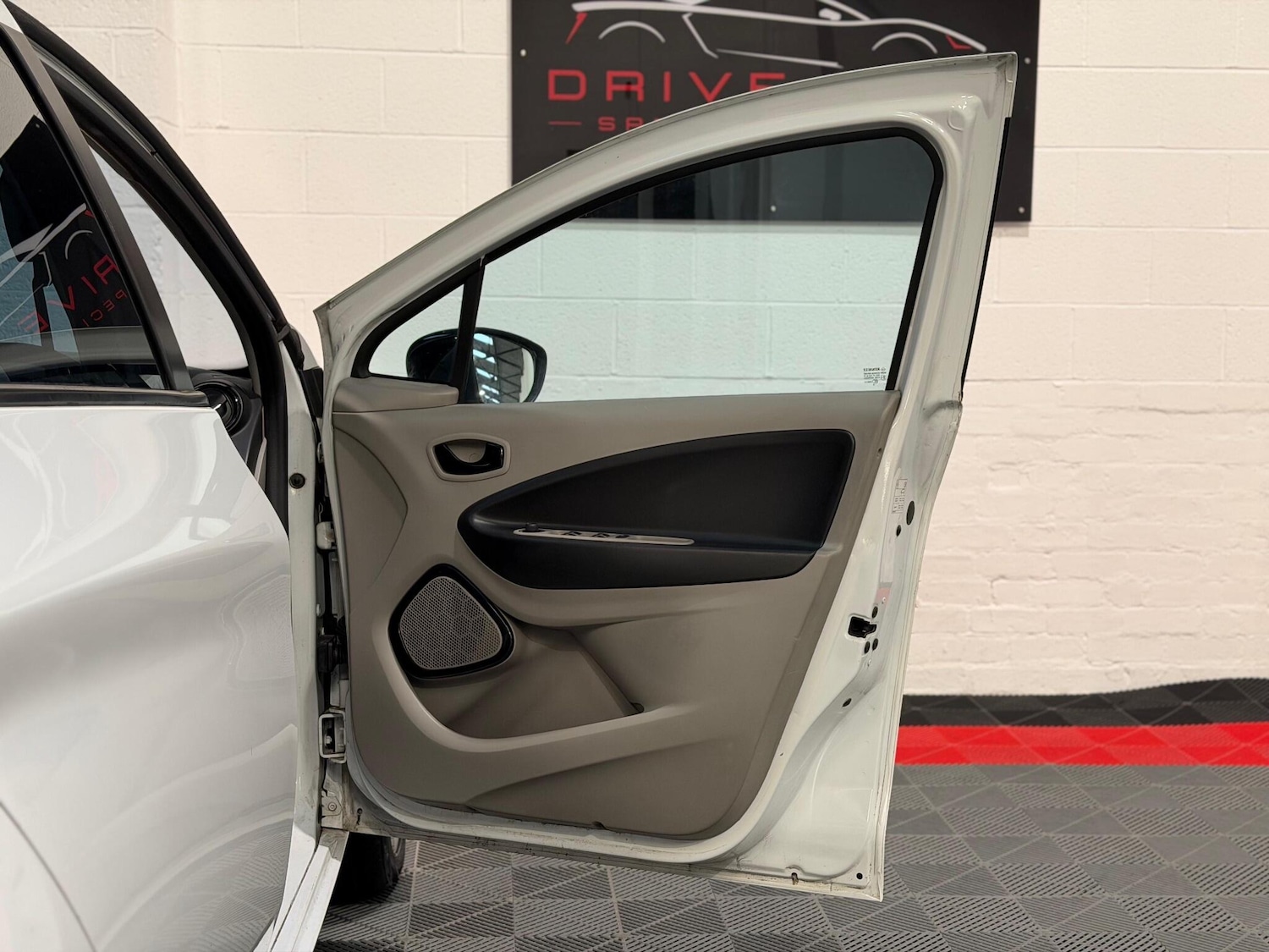 Used Renault Zoe for sale - 77016262: Photo 24