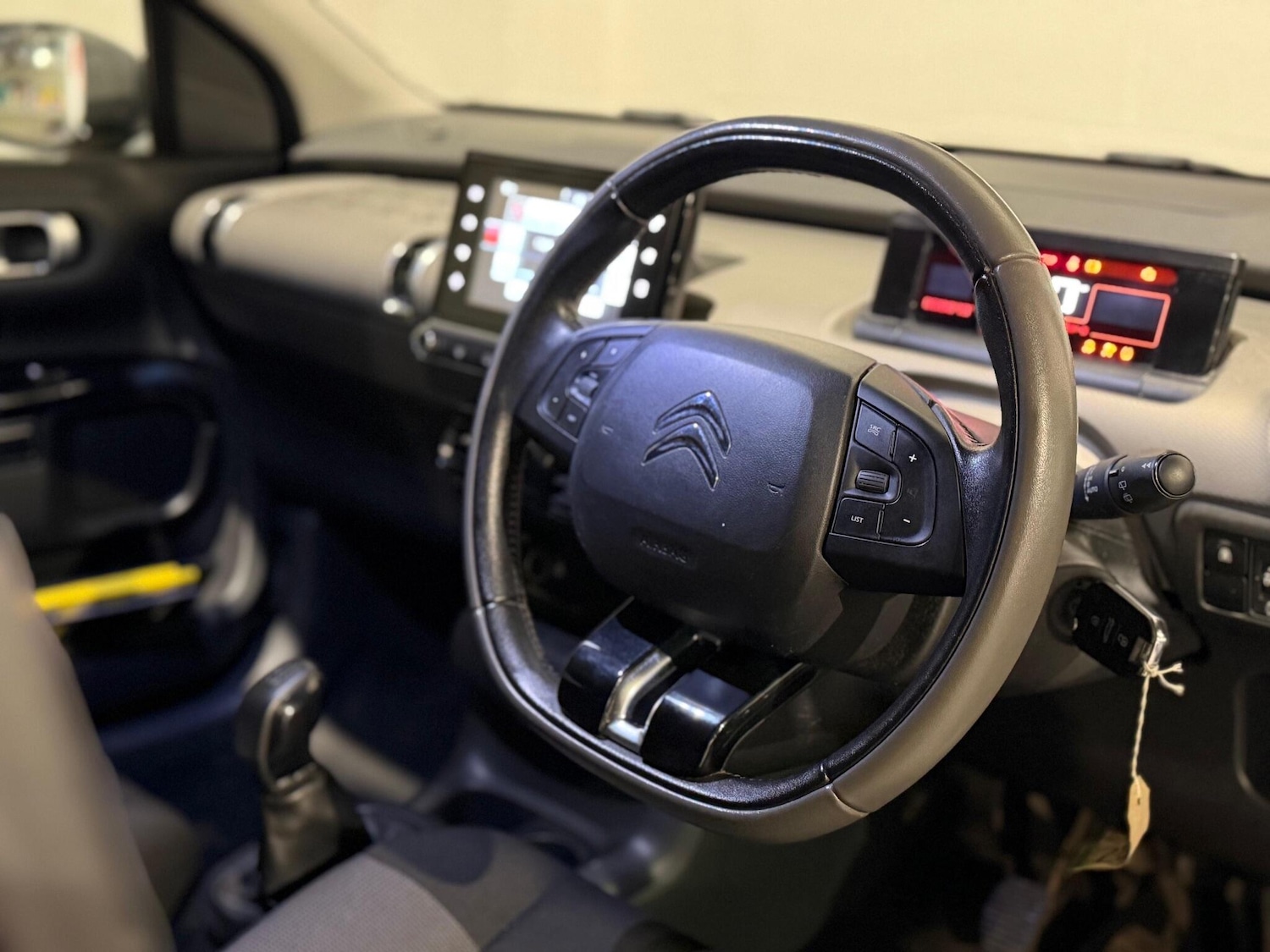 Used Citroen C4 Cactus 2017 for sale - 77166624: Photo 33