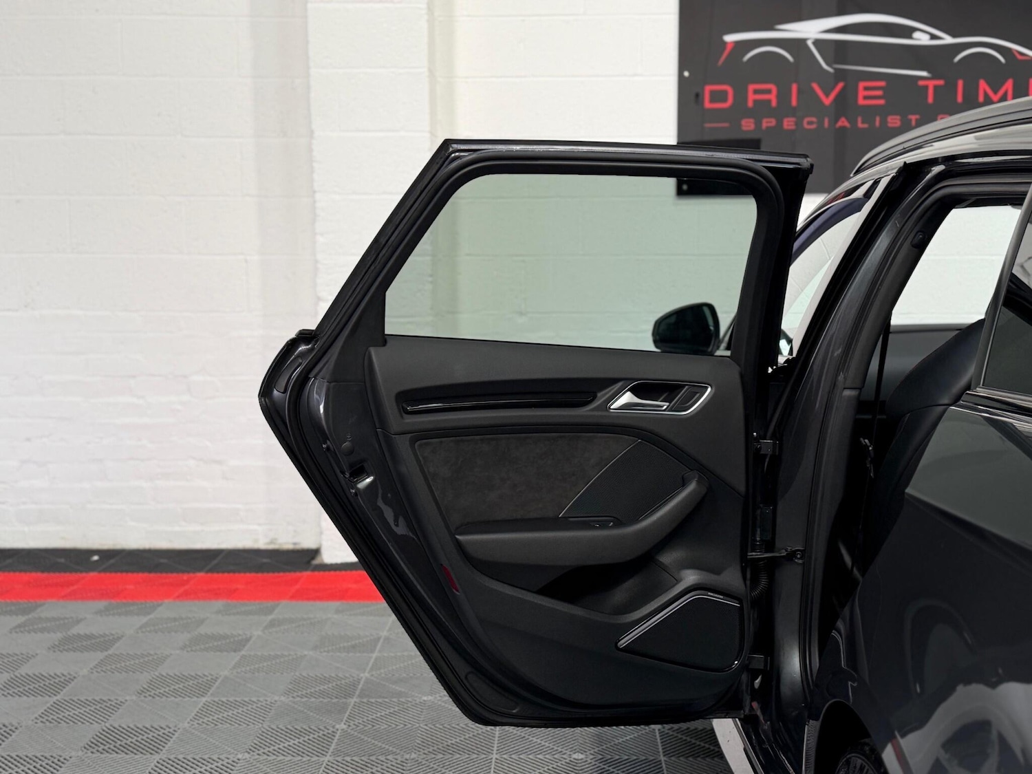 Used Audi RS3 2015 for sale - 77559955: Photo 34