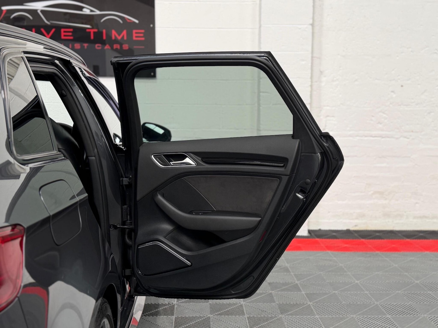 Used Audi RS3 2015 for sale - 77559955: Photo 35