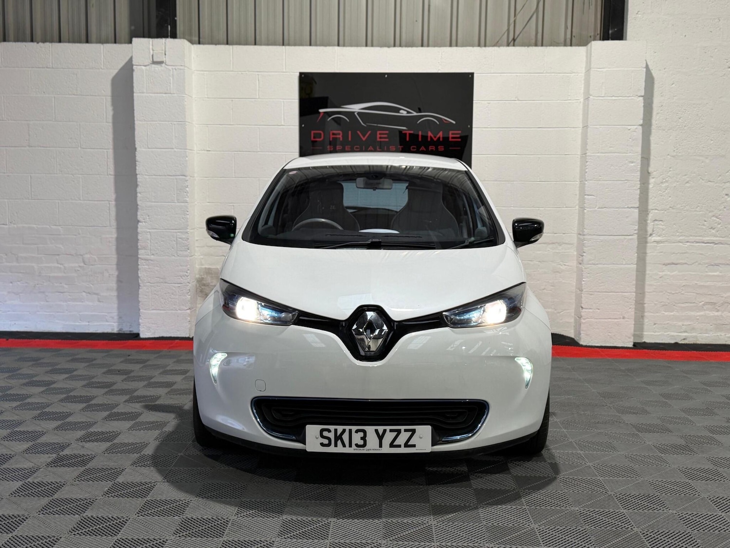 Used Renault Zoe for sale - 77331758: Photo 2