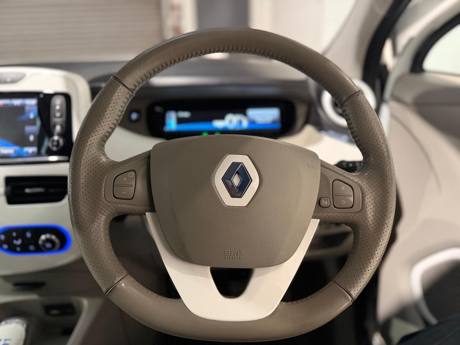 Used Renault Zoe for sale - 77331758: Photo 35