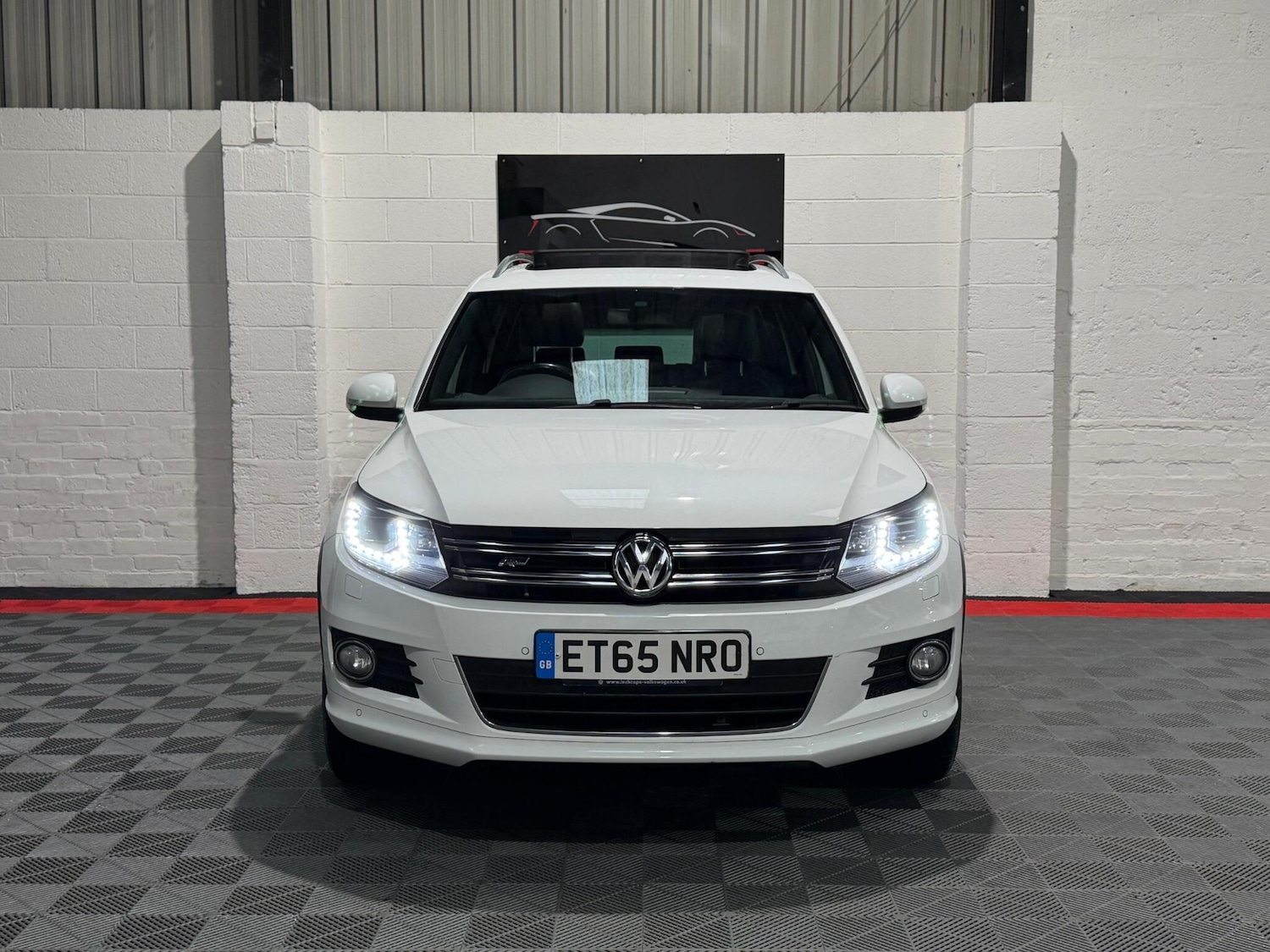 Used Volkswagen Tiguan for sale - 77926168: Photo 2