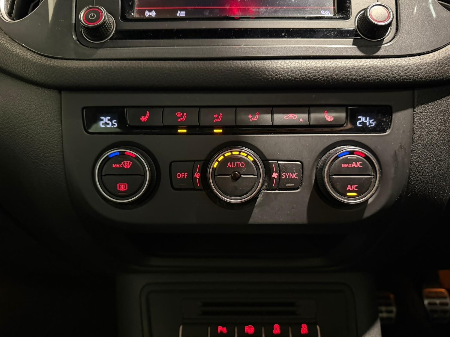 Used Volkswagen Tiguan for sale - 77926168: Photo 27