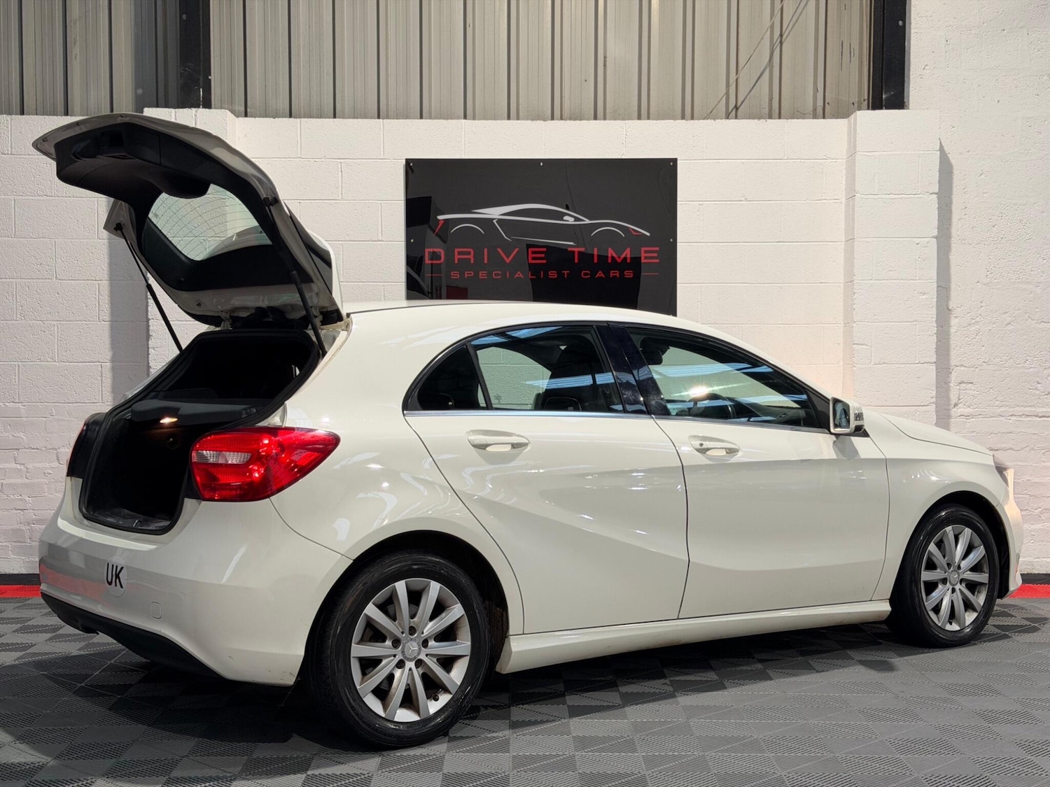 Used Mercedes-Benz A-Class 2015 for sale - 76781071: Photo 12