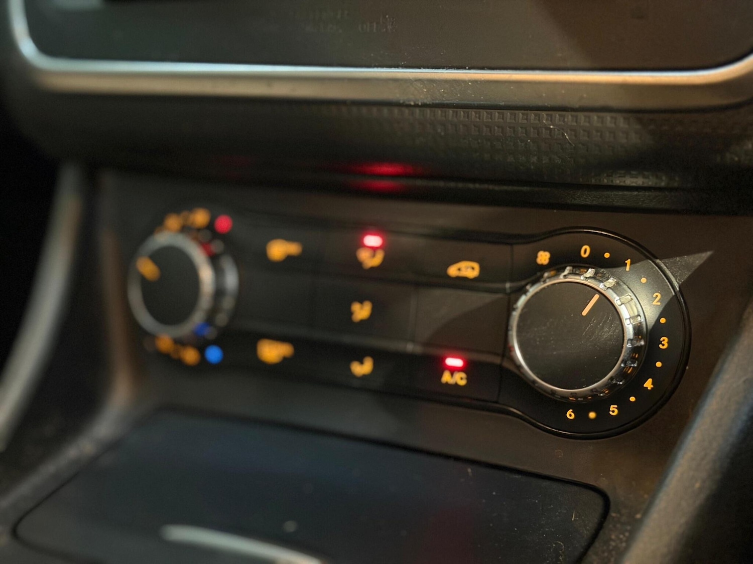 Used Mercedes-Benz A-Class 2015 for sale - 76781071: Photo 14