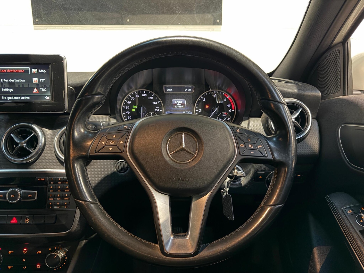 Used Mercedes-Benz A-Class 2015 for sale - 76781071: Photo 27