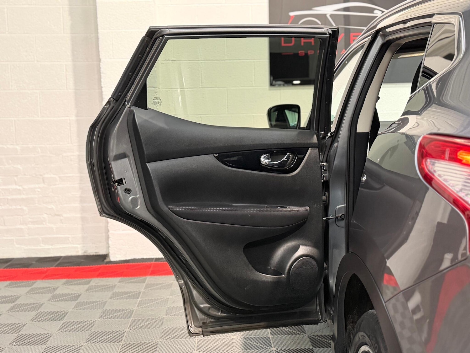 Used Nissan Qashqai for sale - 77683512: Photo 21