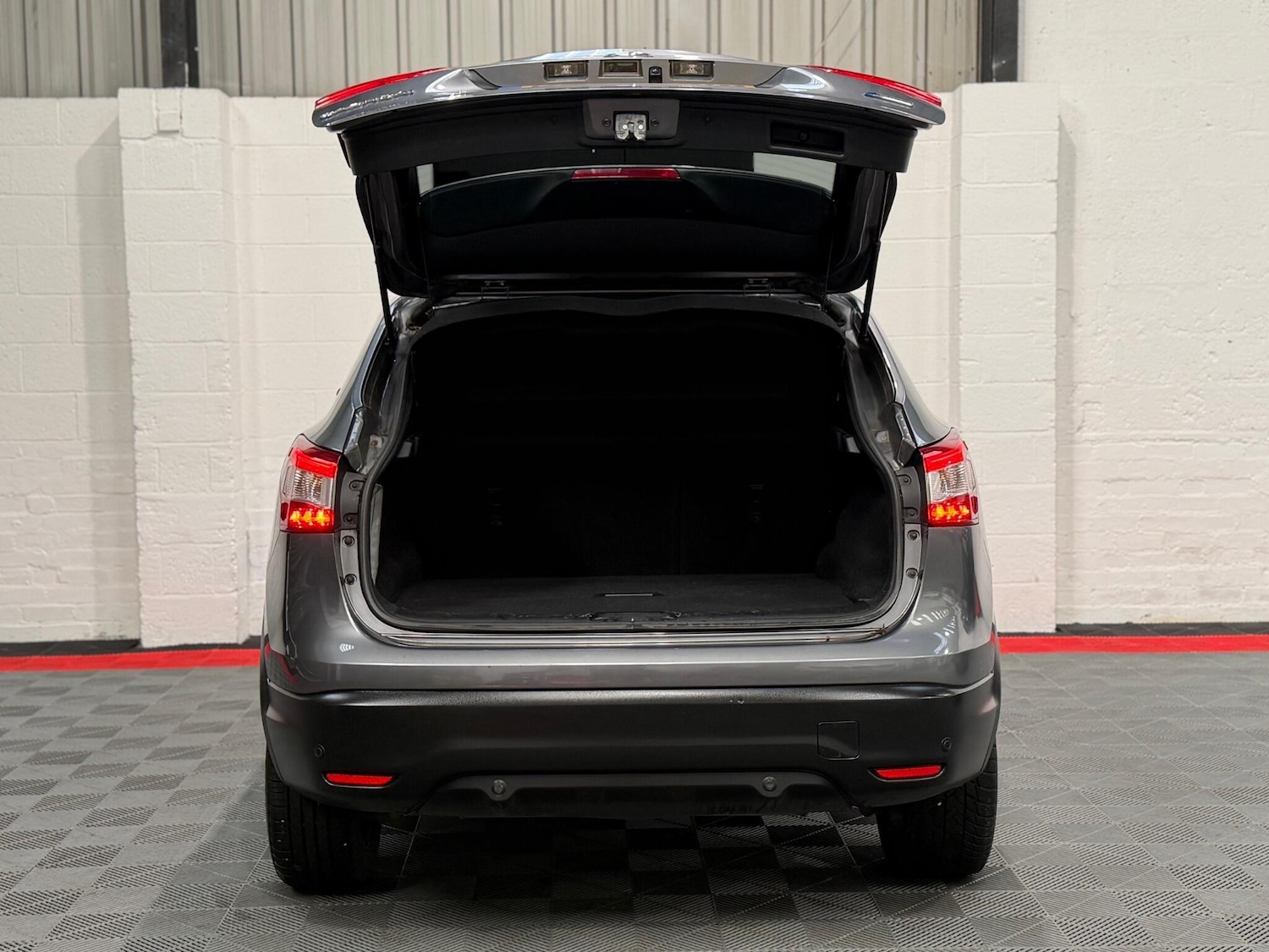 Used Nissan Qashqai for sale - 77683512: Photo 32