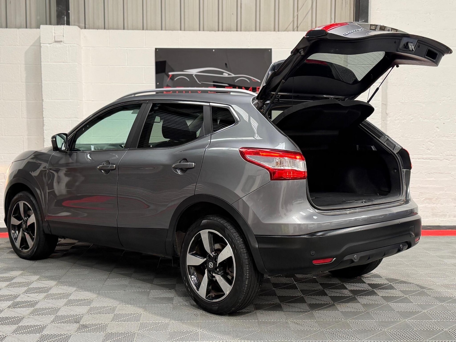 Used Nissan Qashqai for sale - 77683512: Photo 4