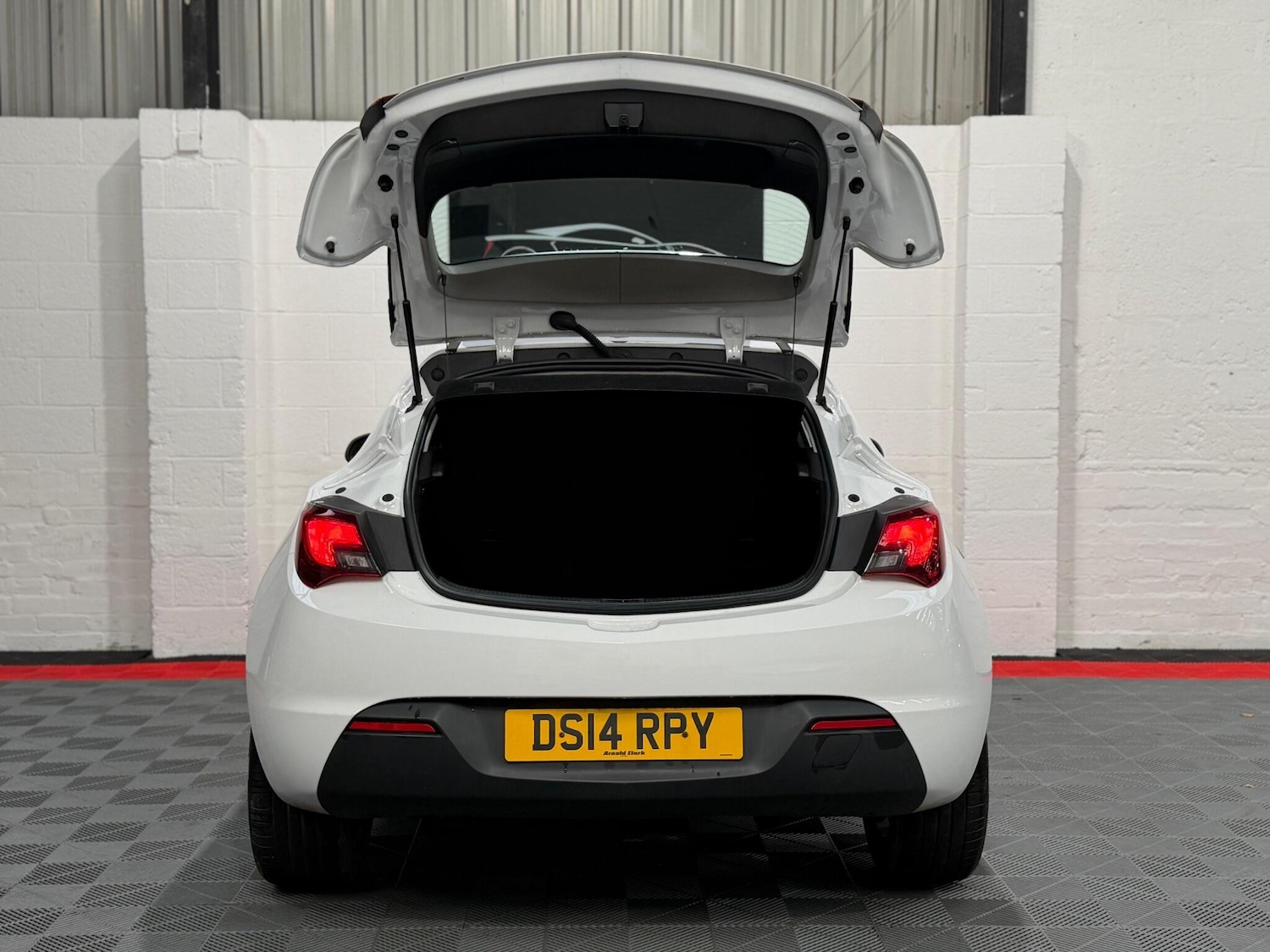 Used Vauxhall Astra GTC 2014 for sale - 76898823: Photo 12