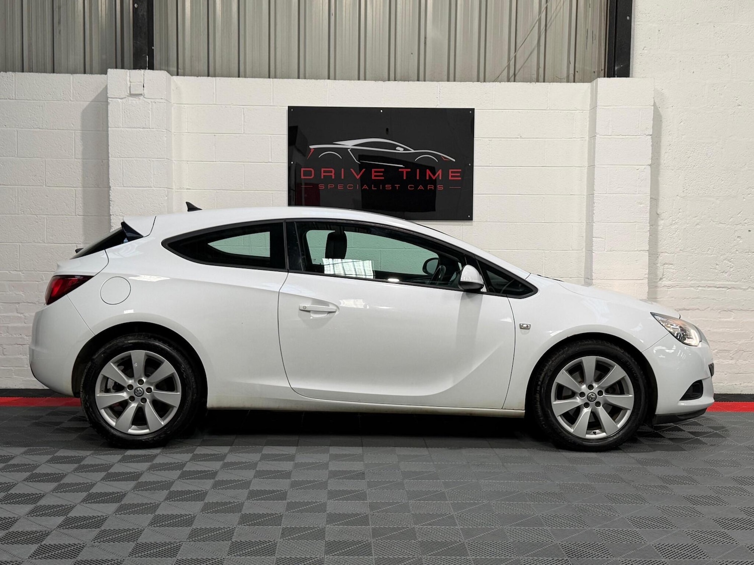 Used Vauxhall Astra GTC 2014 for sale - 76898823: Photo 14
