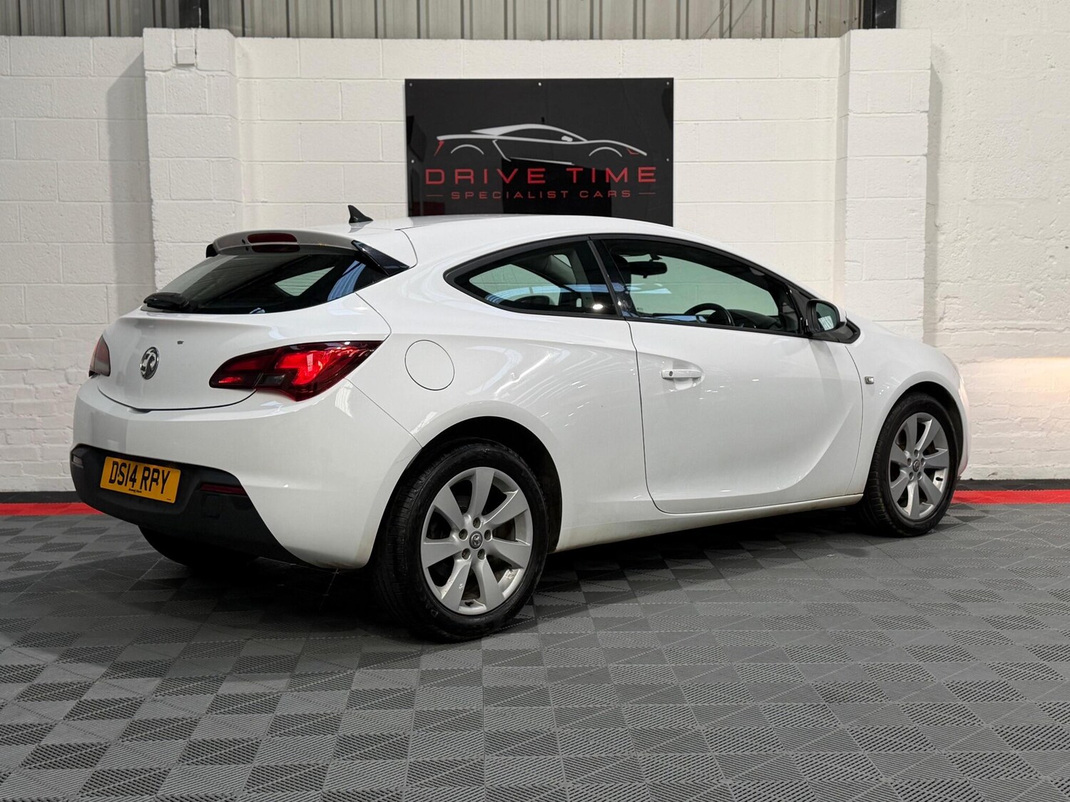 Used Vauxhall Astra GTC 2014 for sale - 76898823: Photo 15
