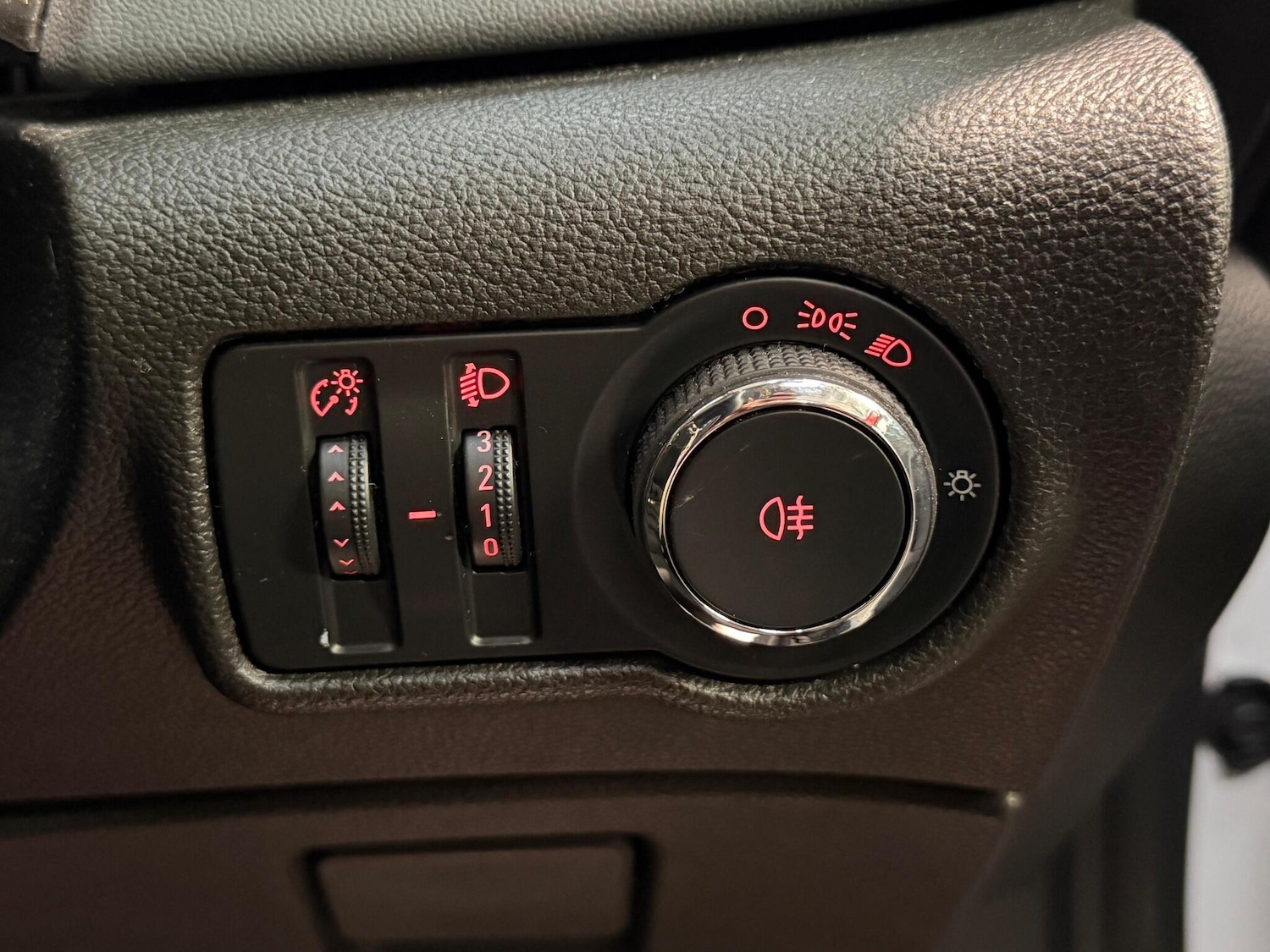 Used Vauxhall Astra GTC 2014 for sale - 76898823: Photo 21