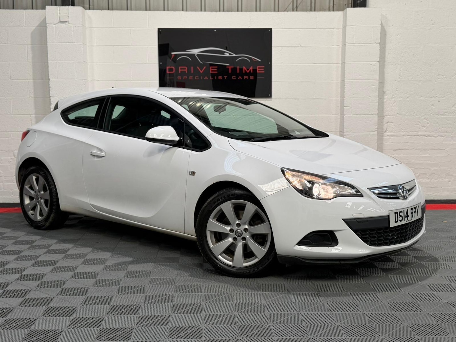 Used Vauxhall Astra GTC 2014 for sale - 76898823: Photo 5