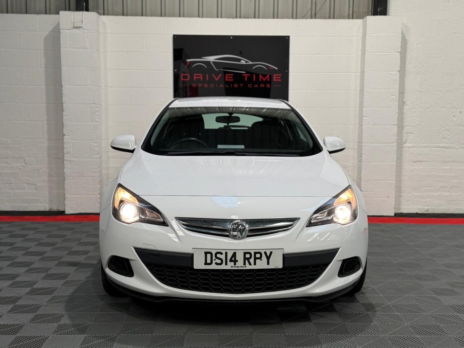 Used Vauxhall Astra GTC 2014 for sale - 76898823: Photo 6