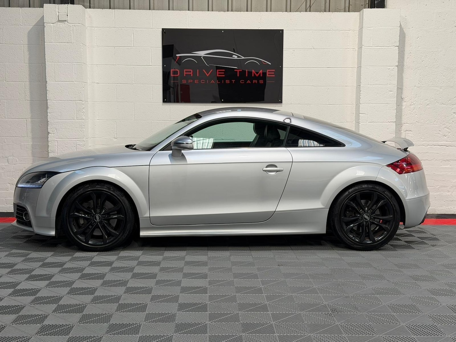 Used Audi TT 2010 for sale - 76781408: Photo 11