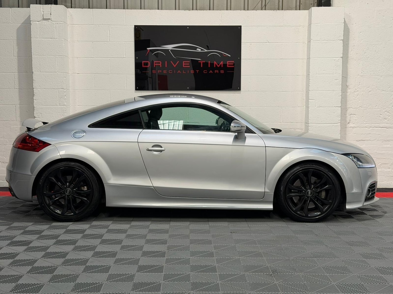 Used Audi TT 2010 for sale - 76781408: Photo 15
