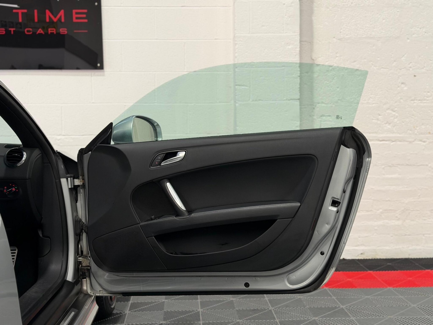 Used Audi TT 2010 for sale - 76781408: Photo 22