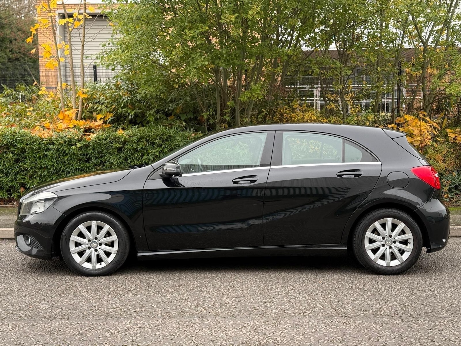 Used Mercedes-Benz A-Class 2014 for sale - 76425063: Photo 6