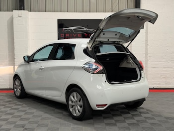Used Renault Zoe 2015 for sale - 78245429: Photo