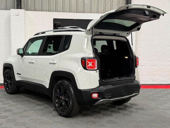 Used Jeep Renegade 2016 for sale - 79224068: Photo