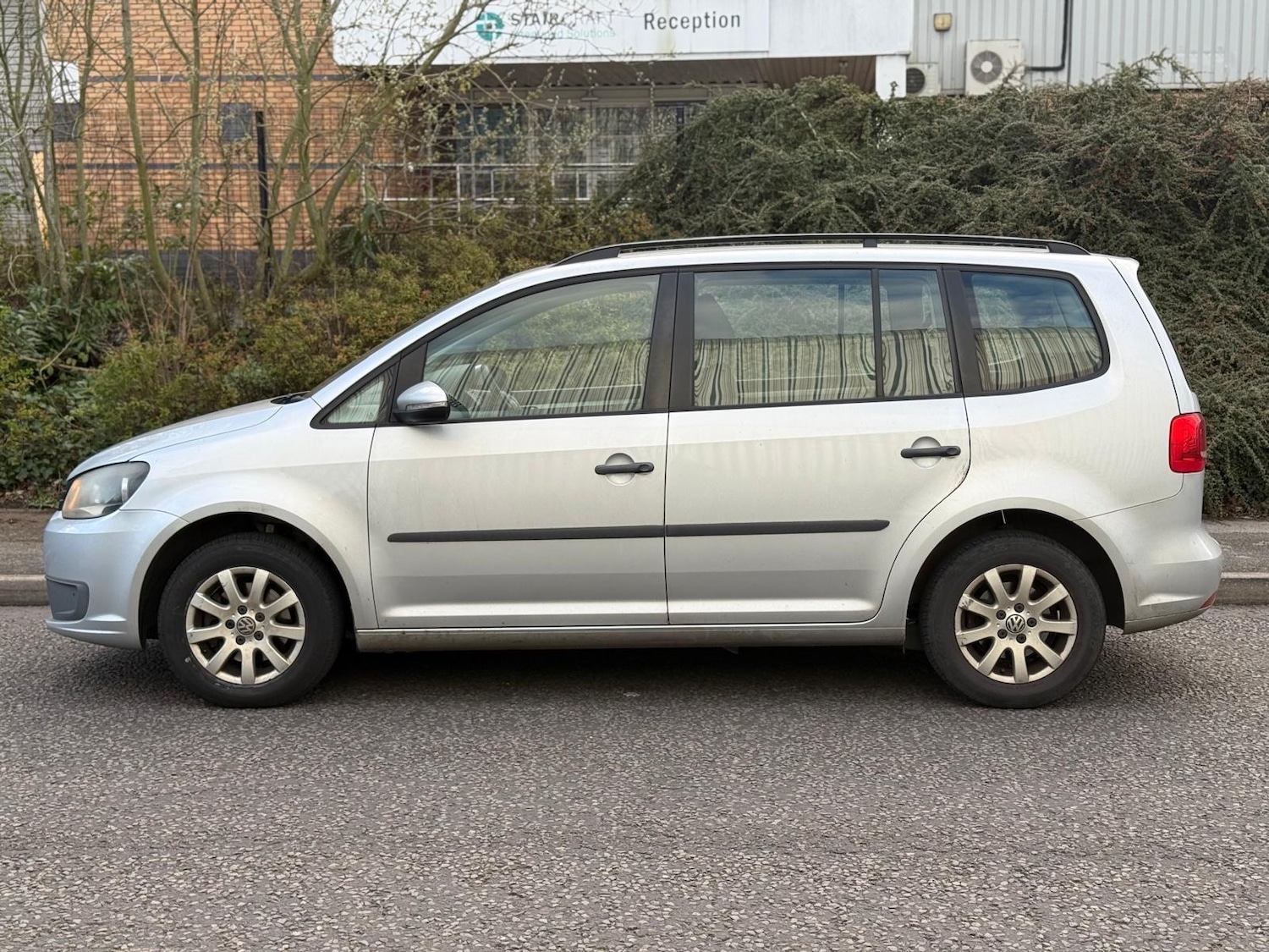 Used Volkswagen Touran 2011 for sale - 78127824: Photo 8