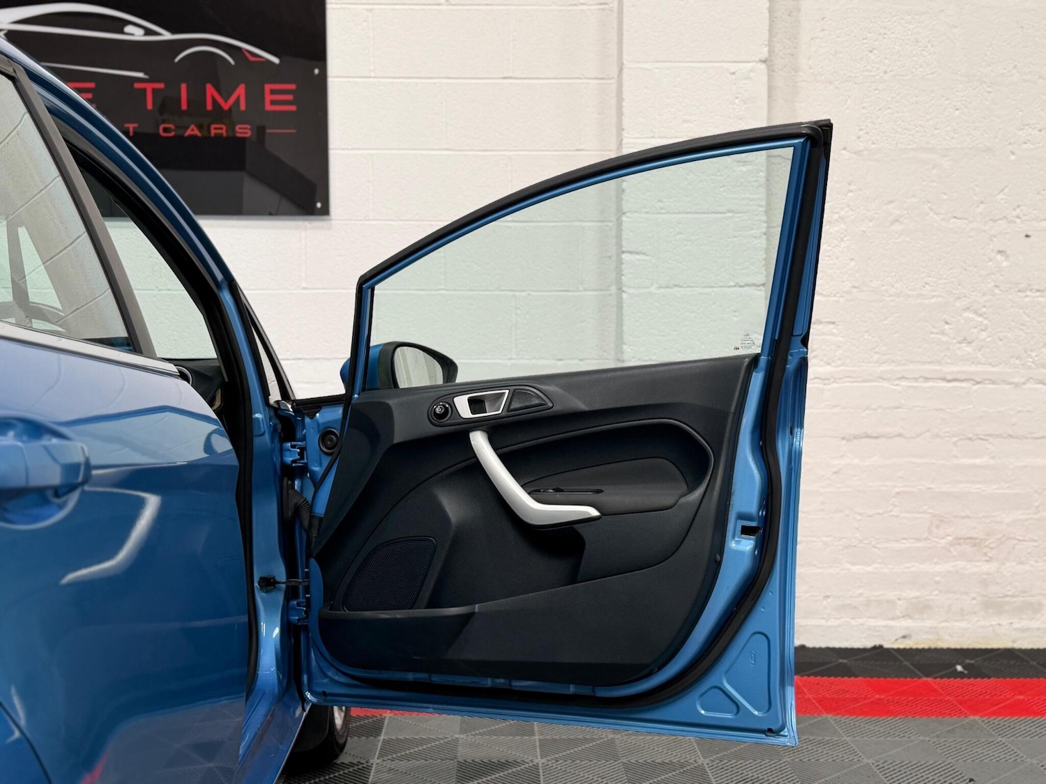 Used Ford Fiesta 2011 for sale - 77978102: Photo 29