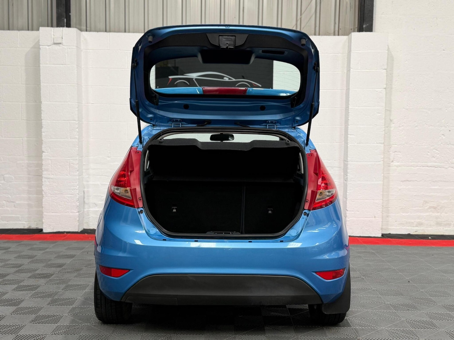 Used Ford Fiesta 2011 for sale - 77978102: Photo 38