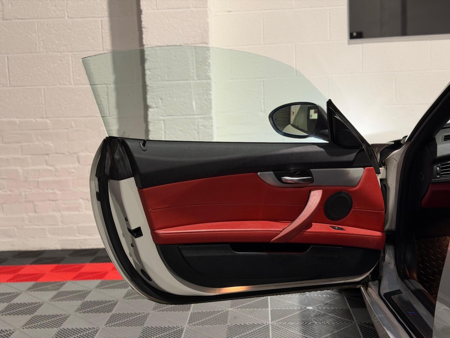 Used BMW Z4 2013 for sale - 76728558: Photo 26