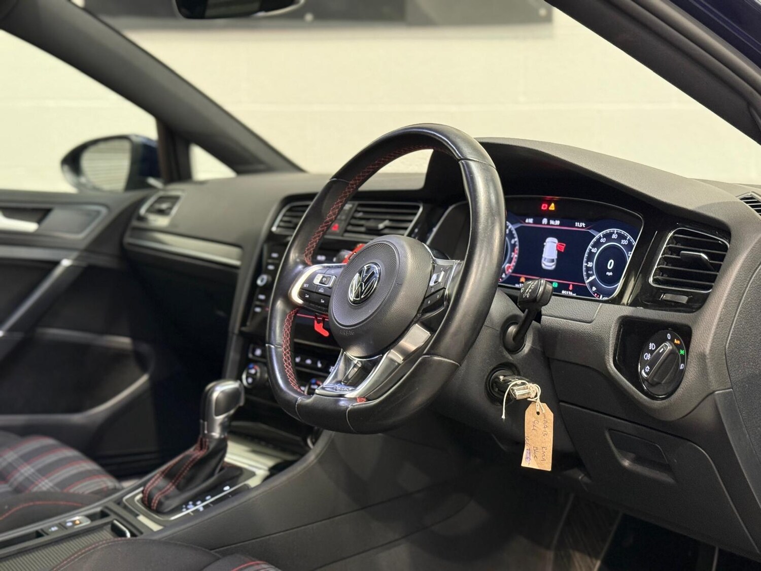 Used Volkswagen Golf for sale - 76214120: Photo 14